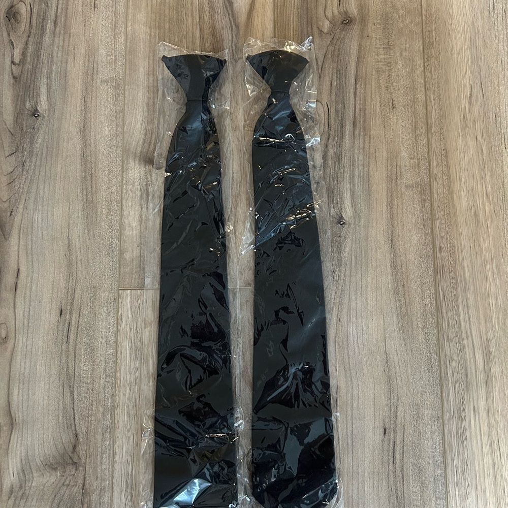 Elegant Black Men's Tie